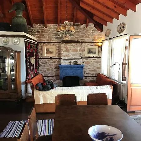 Дом отдыха Annousa's House