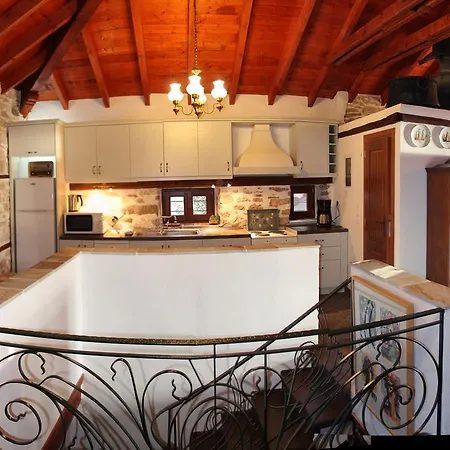 Annousa's House *